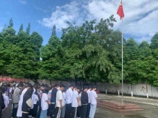 http://www.51kuaican.cn/school-27/document-id-51.html