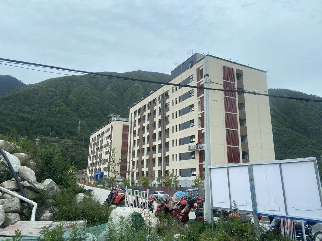 I(y)WԺӋ9M1000